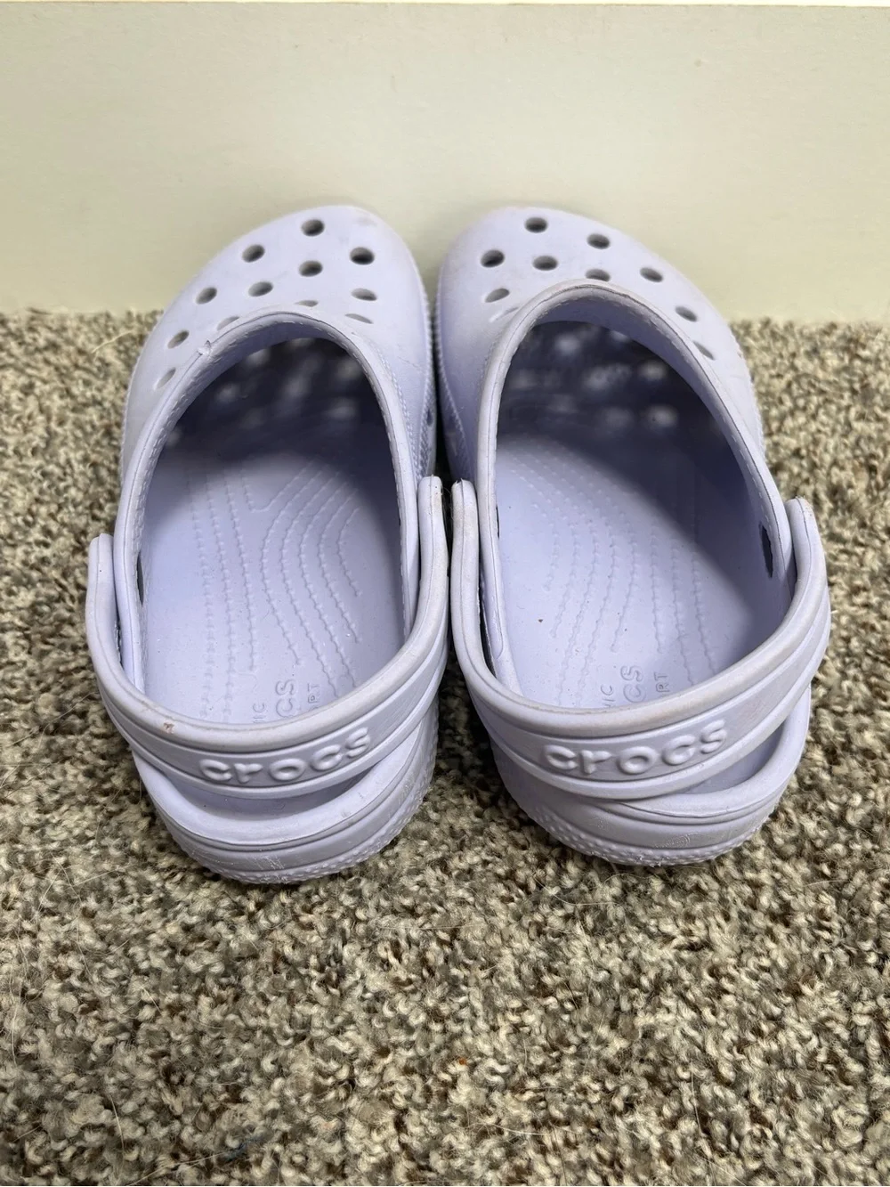 CROCS signature slip